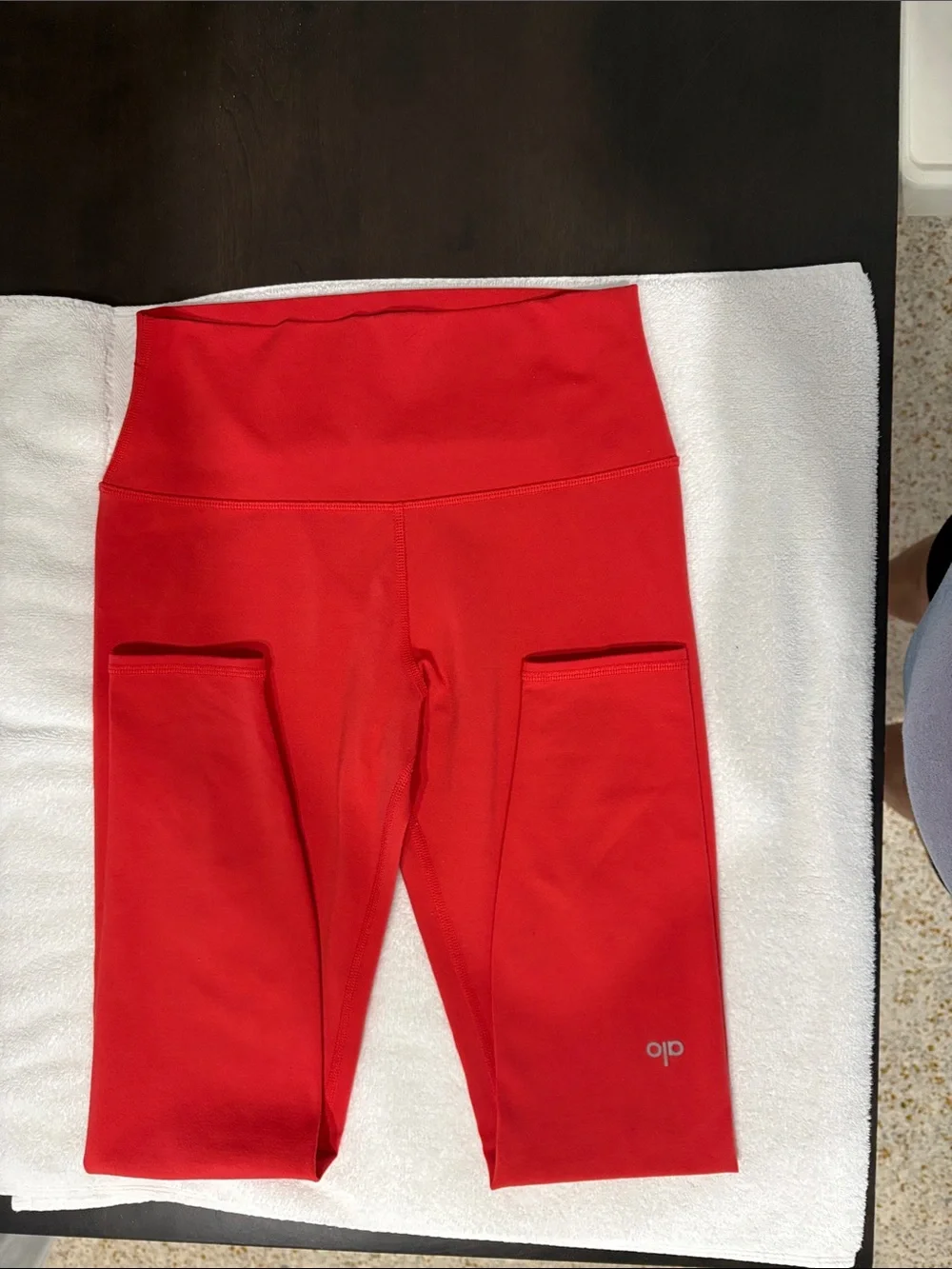 ALO Yoga Red Girls' Cropped Pocket Leggings